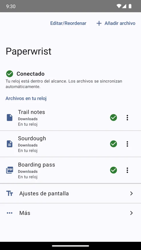 Paperwrist en un teléfono Android, con la lista de documentos preparados para el reloj