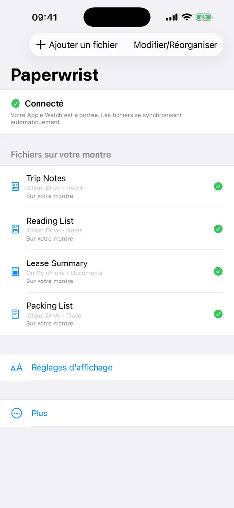 Paperwrist sur iPhone, avec la liste des documents préparés pour la montre et leur état de synchronisation